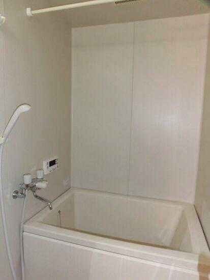 ��ʌ��k�����S�ɓޒ��h�U���ڂ̃A�p�[�g�̃o�X