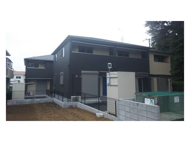 ��ʌ��������܎s�΋�厚�O��607-1�̃A�p�[�g�̌����O��