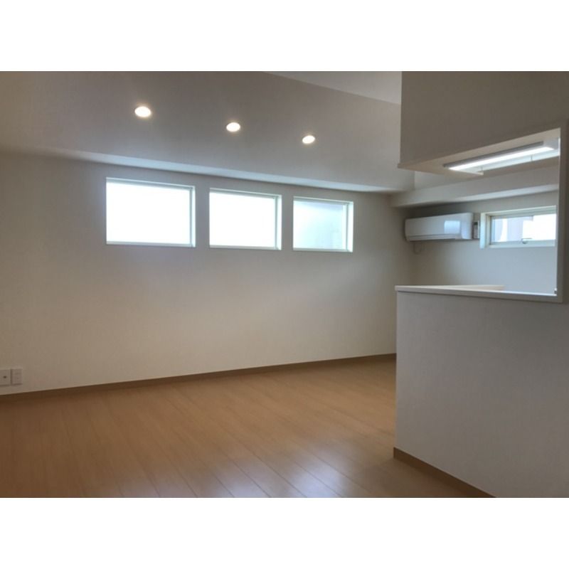 ��ʌ��������܎s��΋�{���Q���ڂ̃A�p�[�g�̋����E���r���O