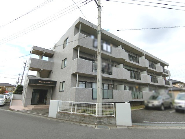 ��ʌ��������܎s��΋擌��΂T���ڂ̃}���V�����̌����O��