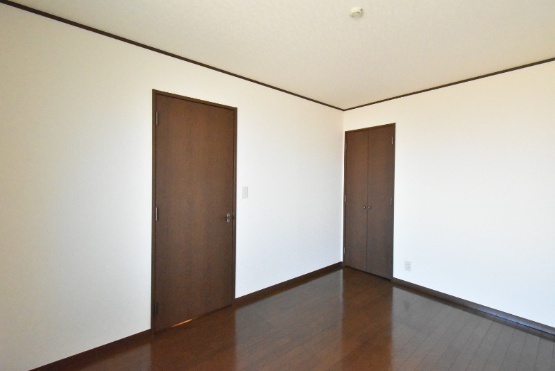 ��ʌ��������܎s���厚�~�����̃A�p�[�g�̂��̑�