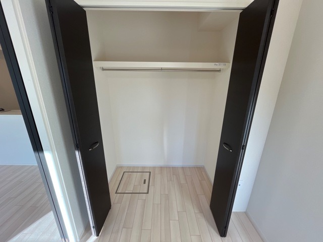 ��ʌ��������܎s�΋�厚�O���̃A�p�[�g�̎��[