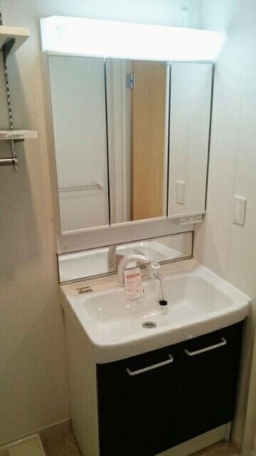 ��ʌ��������܎s����厚�_�c�̃A�p�[�g�̐��ʏ�