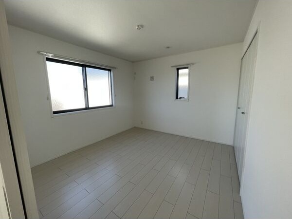 ��ʌ��������܎s�΋�����R���ڂ̃A�p�[�g�̂��̑������E�X�y�[�X