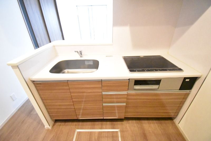 ��ʌ��������܎s�Y�a��k�Y�a�Q���ڂ̃A�p�[�g�̃L�b�`��