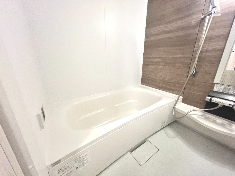 ��ʌ�����s�厚���s�̃A�p�[�g�̃o�X