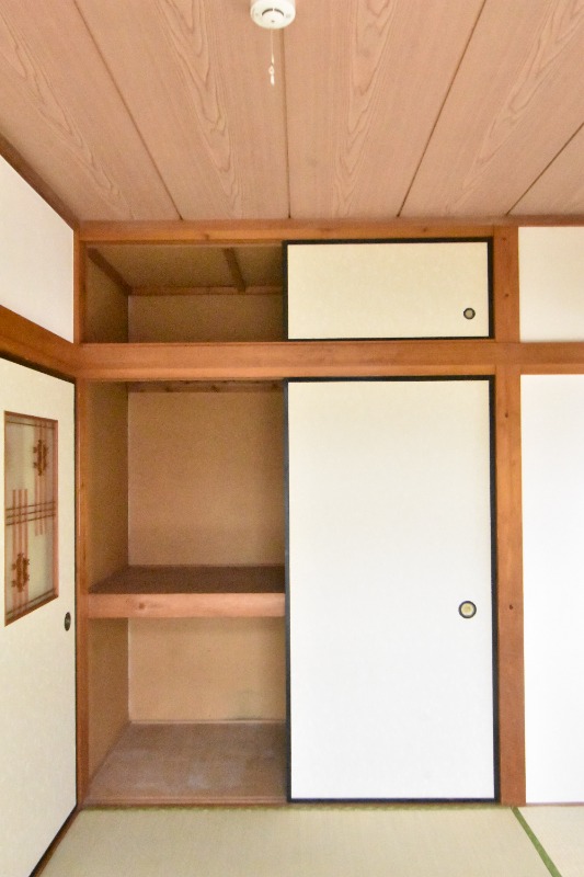 ��ʌ��������܎s��΋���q�T���ڂ̃A�p�[�g�̎��[