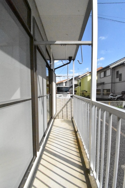 ��ʌ��������܎s��΋���q�T���ڂ̃A�p�[�g�̃o���R�j�[