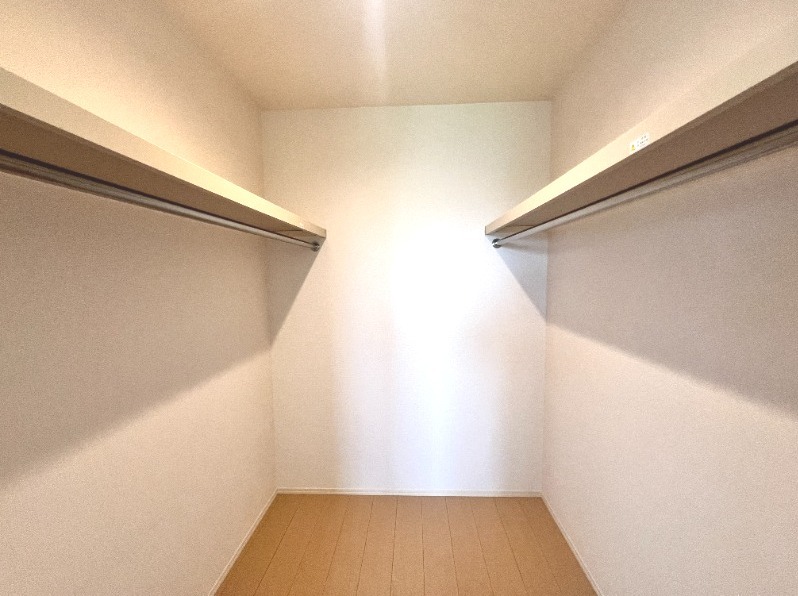 ��ʌ�����s�厚���s�̃A�p�[�g�̎��[