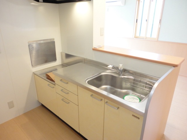 ��ʌ��������܎s��{��㏬���̃A�p�[�g�̃L�b�`��