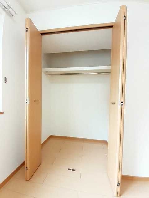 ��ʌ��@�c�s�Β��R���ڂ̃A�p�[�g�̎��[