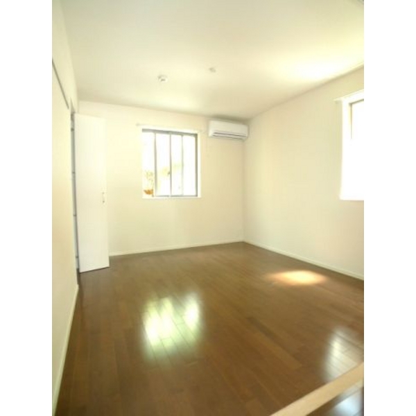 ��ʌ��������܎s����厚�w��̃A�p�[�g�̋��ԁE���r���O