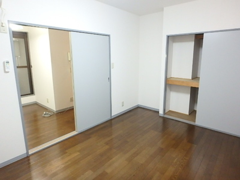 ��ʌ��������܎s��{��{���Q���ڂ̃}���V�����̋��ԁE���r���O