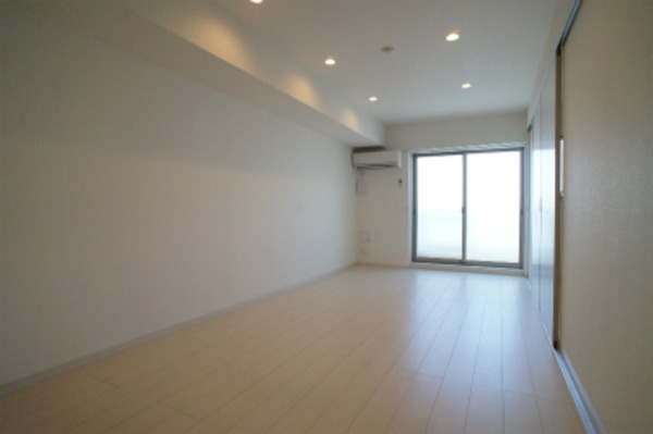 ��ʌ�����s�ŕx�m�Q���ڂ̃}���V�����̋��ԁE���r���O