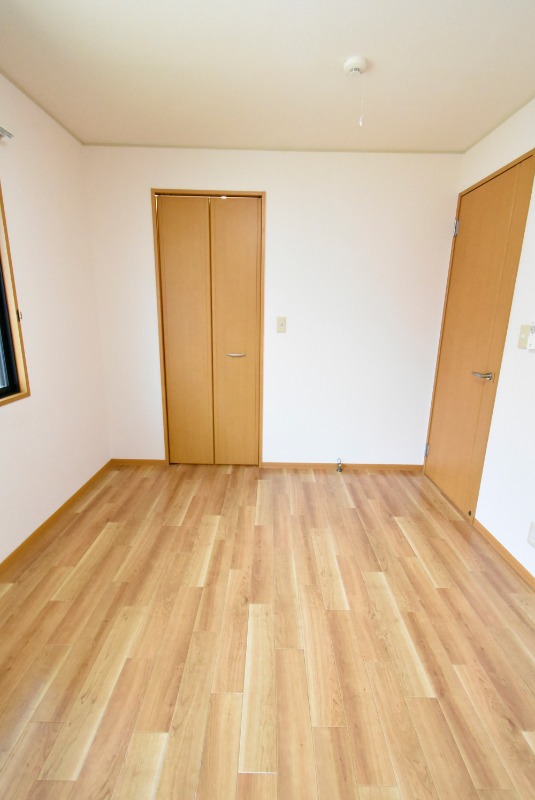 ��ʌ��������܎s�k�捡�H���̃A�p�[�g�̂��̑������E�X�y�[�X