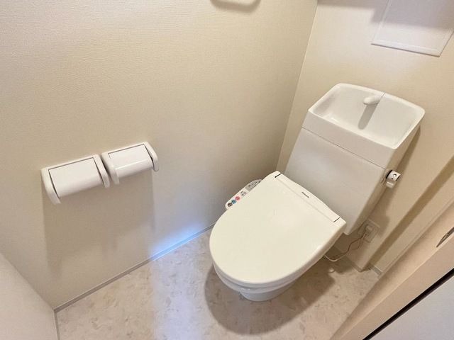 ��ʌ�����s�厚�����̃A�p�[�g�̃g�C��