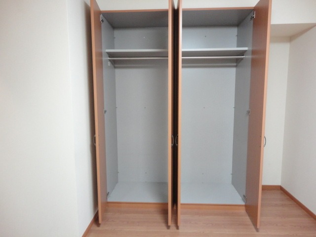 ��ʌ�����s�����Q���ڂ̃A�p�[�g�̎��[