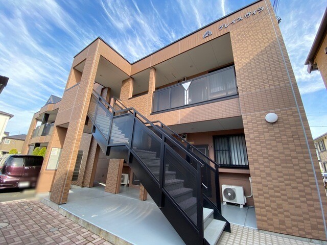 ��ʌ�����s�����Q���ڂ̃A�p�[�g�̃G���g�����X