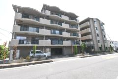 ��ʌ�����s�k����Q����6-22�̃}���V�����̌����O��