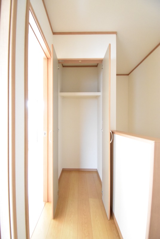 ��ʌ��������܎s�΋�厚����c�̃e���X�n�E�X�̂��̑������E�X�y�[�X