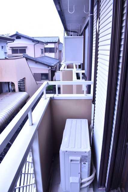 ��ʌ��������܎s��΋擌��΂S���ڂ̃A�p�[�g�̃o���R�j�[