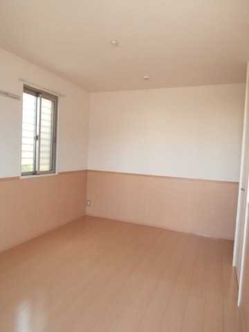 ��ʌ�����s����T���ڂ̃A�p�[�g�̋��ԁE���r���O