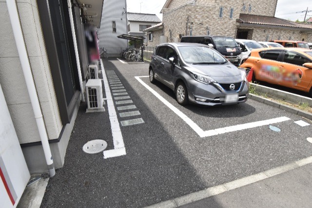 ��ʌ��������܎s����厚�w��̃A�p�[�g�̒��ԏ�