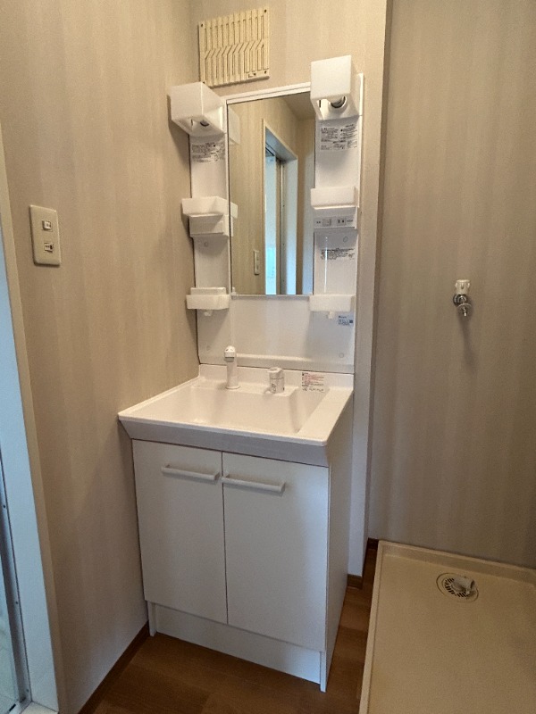 ��ʌ��s�c�s����S���ڂ̃A�p�[�g�̐��ʏ�