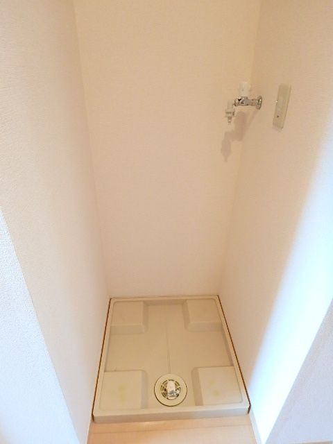 ��ʌ��������܎s��{��V�����P���ڂ̃A�p�[�g�̂��̑�