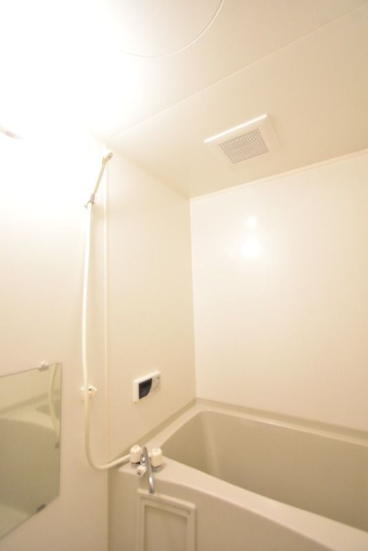 ��ʌ��������܎s���撆���Q���ڂ̃A�p�[�g�̃o�X