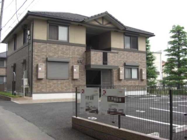 ��ʌ��������܎s���撆���Q���ڂ̃A�p�[�g�̒��ԏ�