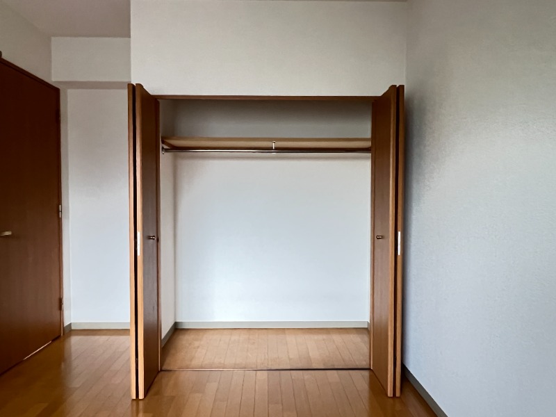 ��ʌ�����s������R���ڂ̃}���V�����̎��[