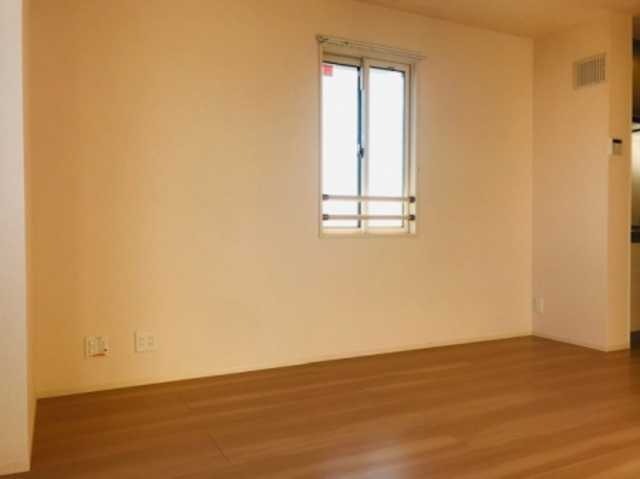 ��ʌ�����s�΋u�P���ڂ̃A�p�[�g�̂��̑������E�X�y�[�X