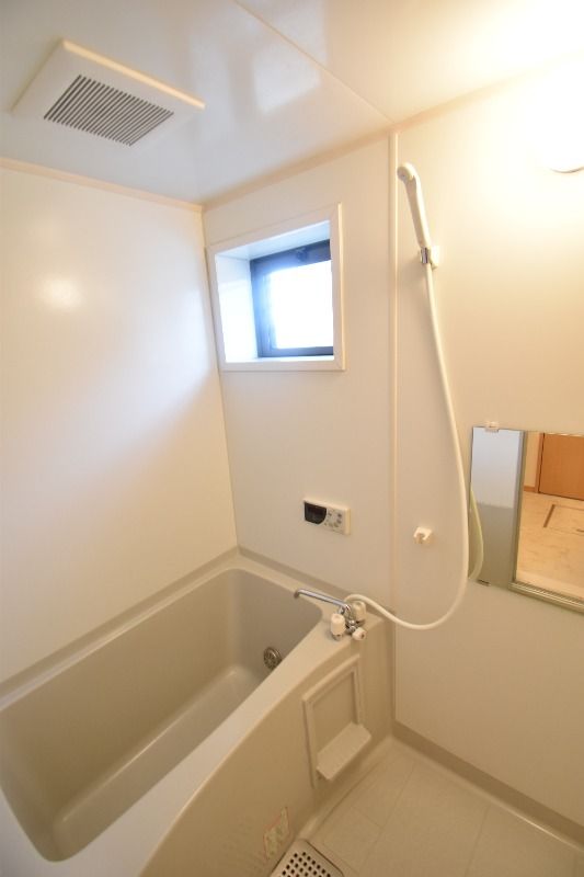 ��ʌ��������܎s��{��O���S���ڂ̃A�p�[�g�̃o�X