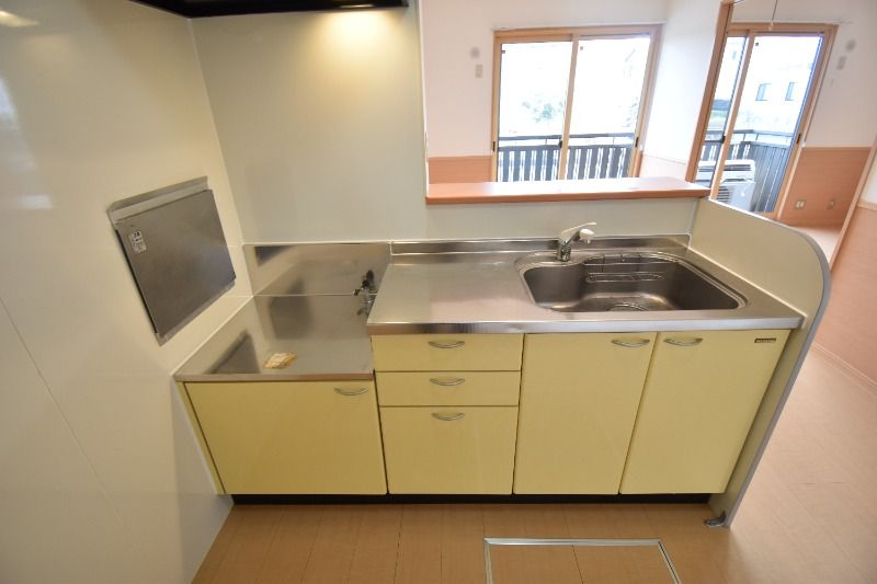 ��ʌ��������܎s��{��O���S���ڂ̃A�p�[�g�̃L�b�`��