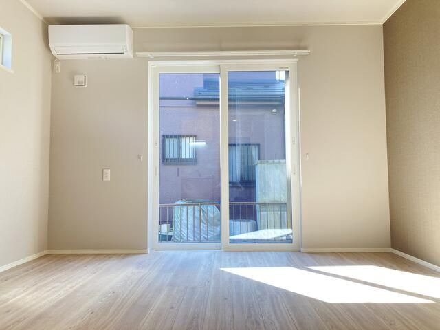 ��ʌ��������܎s�����擌��{�U���ڂ̃A�p�[�g�̋��ԁE���r���O