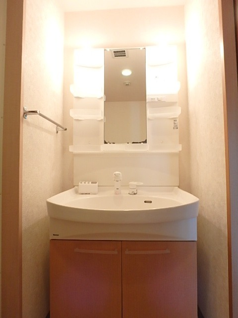 ��ʌ��������܎s��{��听���P���ڂ̃}���V�����̐��ʏ�