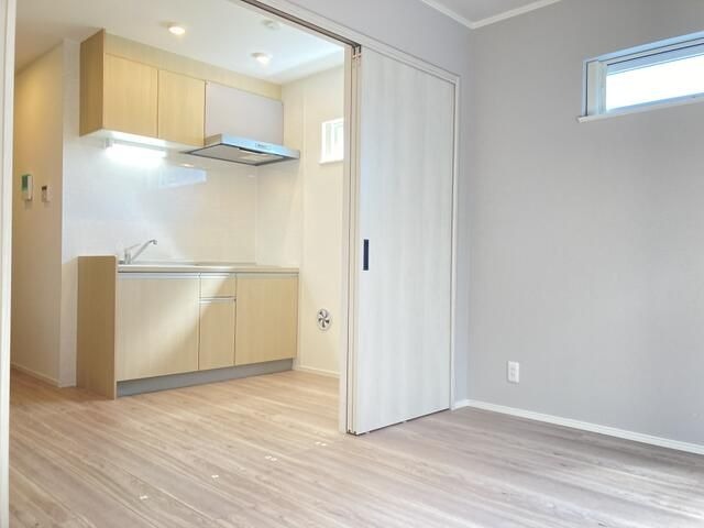 ��ʌ��������܎s�����擌��{�U���ڂ̃A�p�[�g�̂��̑������E�X�y�[�X