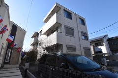 ��ʌ��������܎s�΋�厚����2205-2�̃}���V�����̌����O��