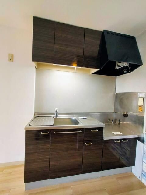 ��ʌ��������܎s������x�蒬�̃A�p�[�g�̃L�b�`��