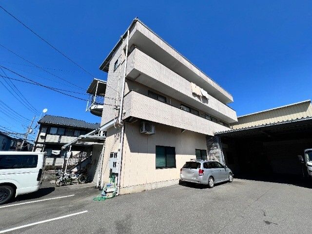 ��ʌ��������܎s�k�捡�H��101-2�̃}���V�����̌����O��