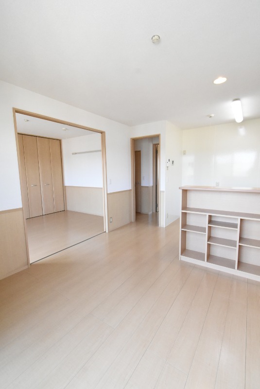 ��ʌ�����s�厚�����̃A�p�[�g�̋��ԁE���r���O