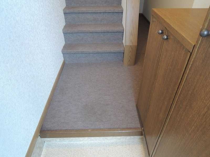 ��ʌ��k�����S�ɓޒ������S���ڂ̃A�p�[�g�̌���