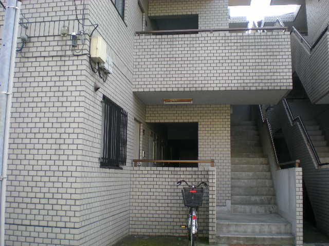 ��ʌ��������܎s��{��x�̓����Q���ڂ̃}���V�����̃G���g�����X