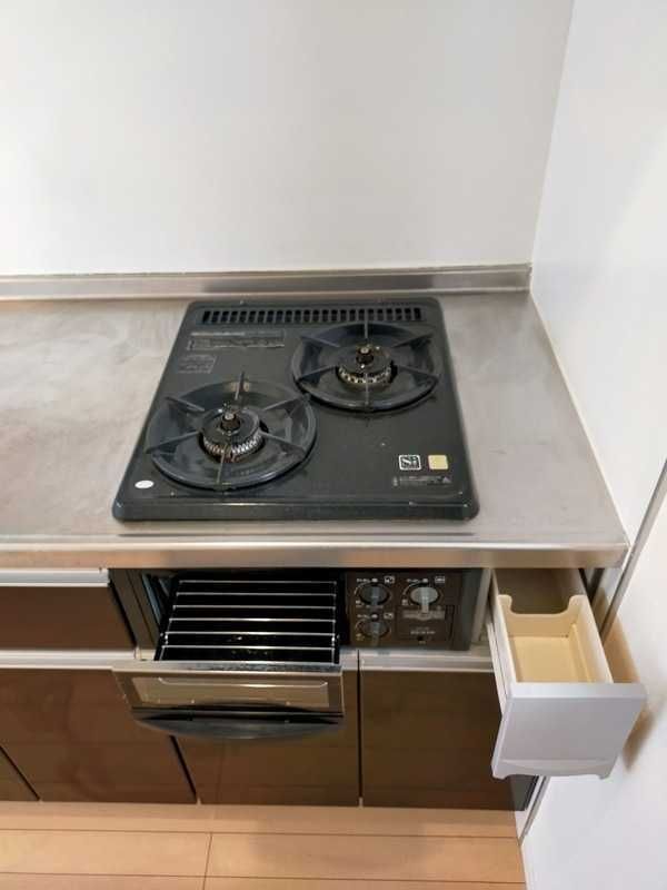 ��ʌ��������܎s������{�����Q���ڂ̃e���X�n�E�X�̃L�b�`��