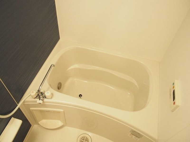 ��ʌ��������܎s������厚�@���̃A�p�[�g�̃o�X