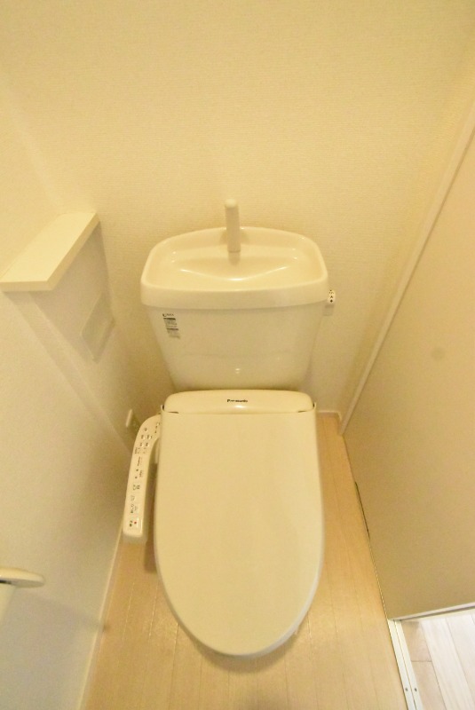 ��ʌ�����s������S���ڂ̃A�p�[�g�̃g�C��