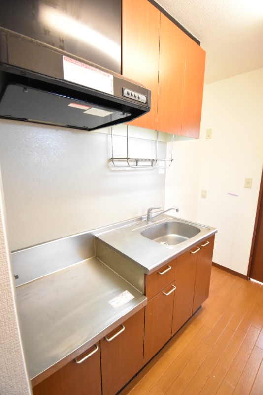 ��ʌ��������܎s��{�捂�@���R���ڂ̃A�p�[�g�̃L�b�`��