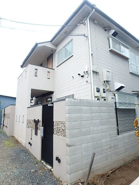 ��ʌ��������܎s��{����\���P����121-16�̃A�p�[�g�̌����O��