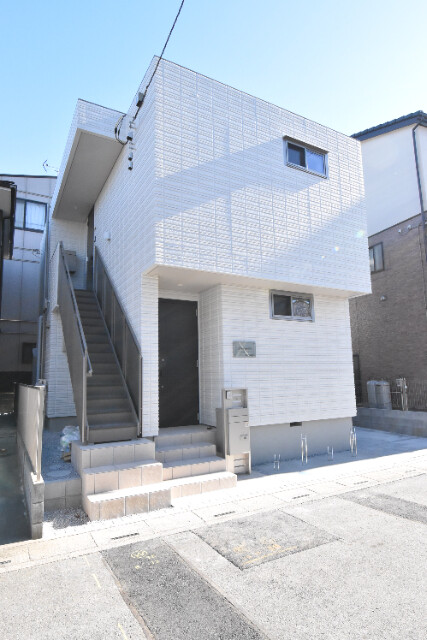 ��ʌ��z�J�s���]���Q���ڂ̃}���V�����̃G���g�����X